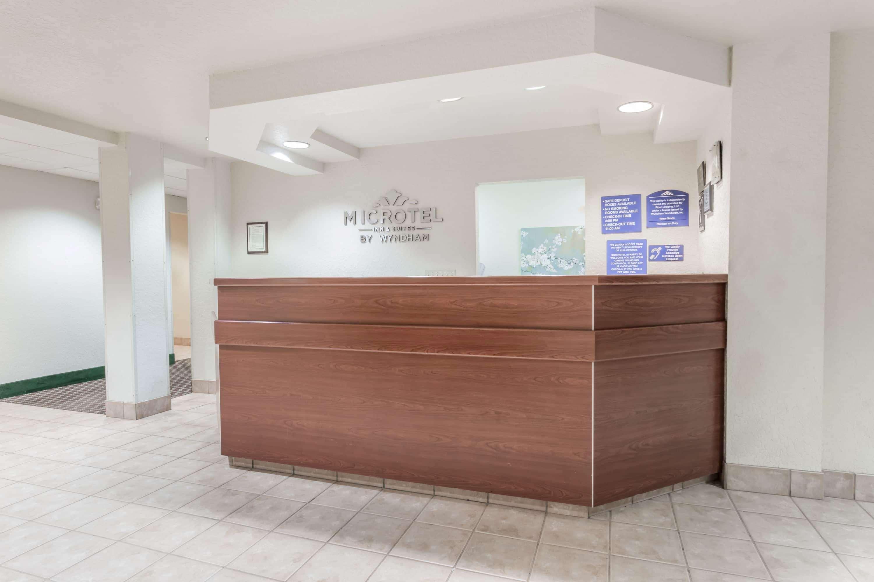 Microtel Inn & Suites Marianna Exterior foto