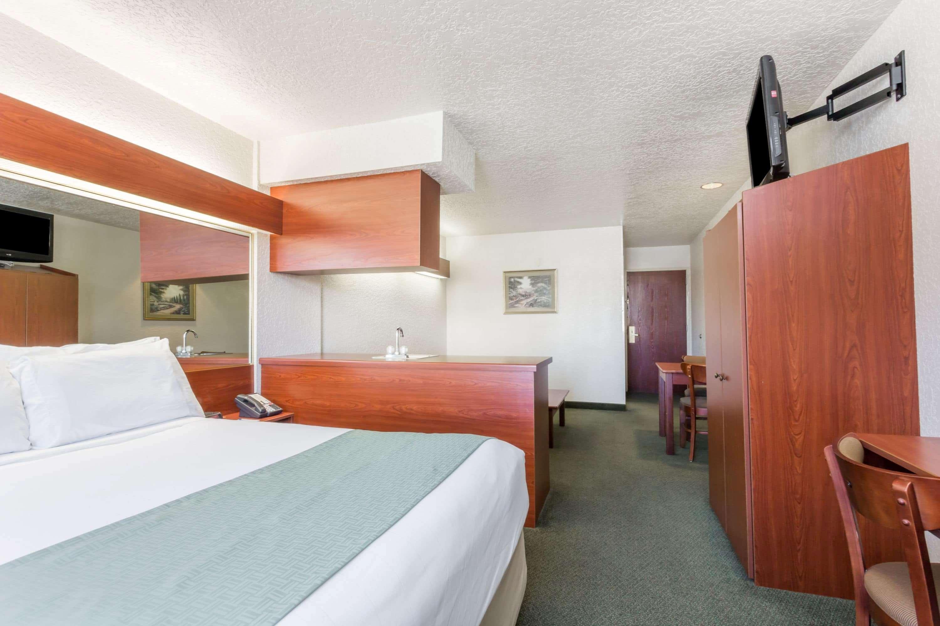 Microtel Inn & Suites Marianna Exterior foto